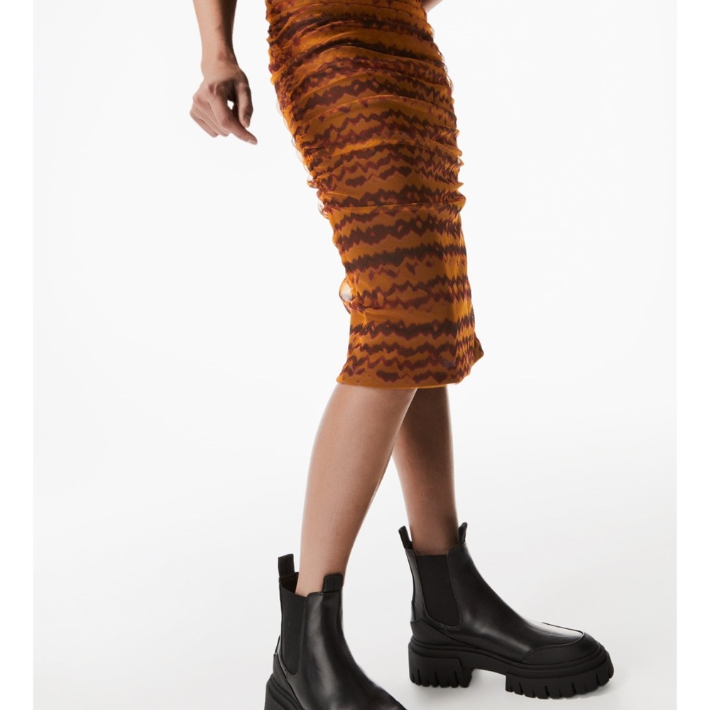 NWT Zara lug sole boots!
